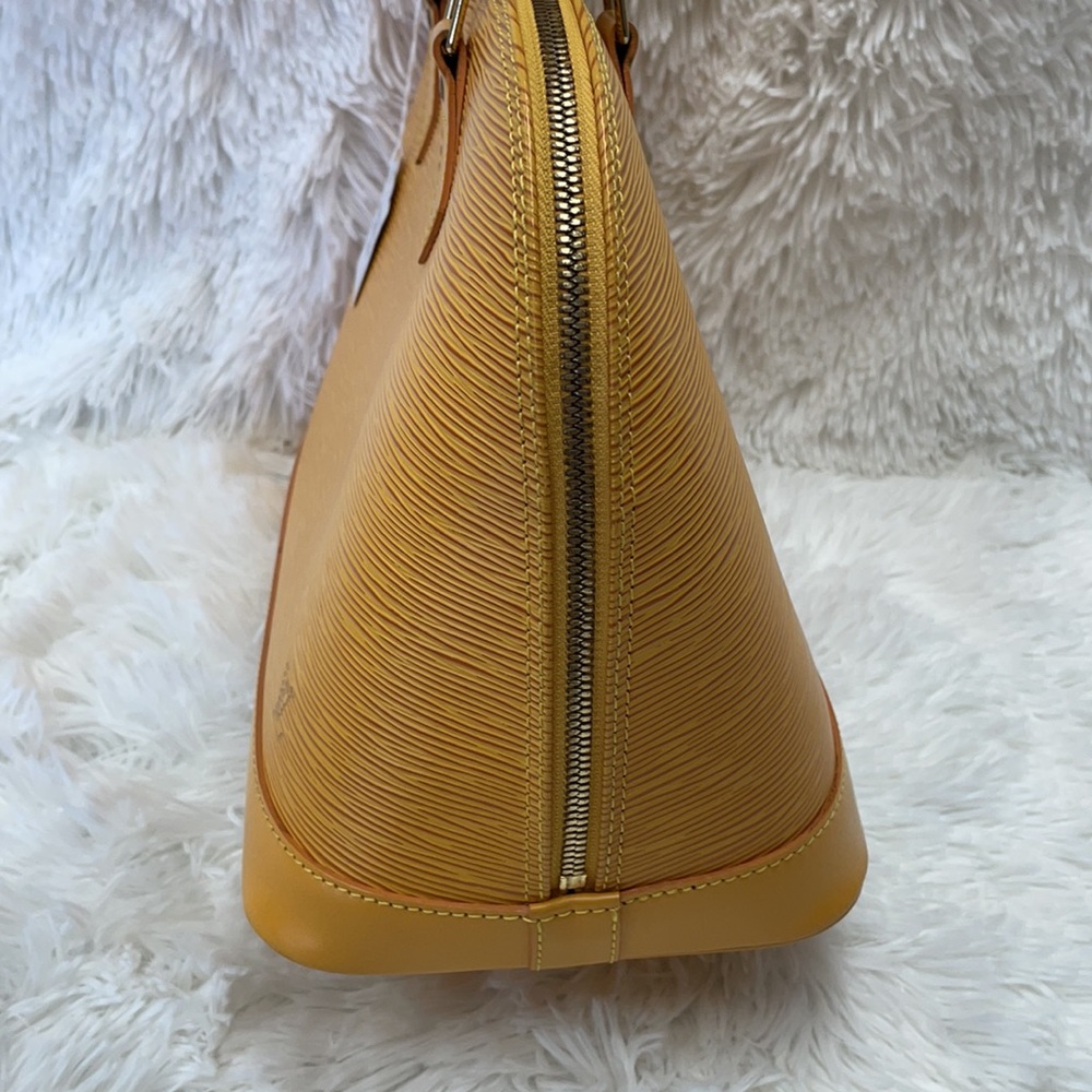 LOUIS VUITTON EPI ALMA PM CITRON AR0947 ‼️FINAL DROP‼️ - Picture 5 of 16